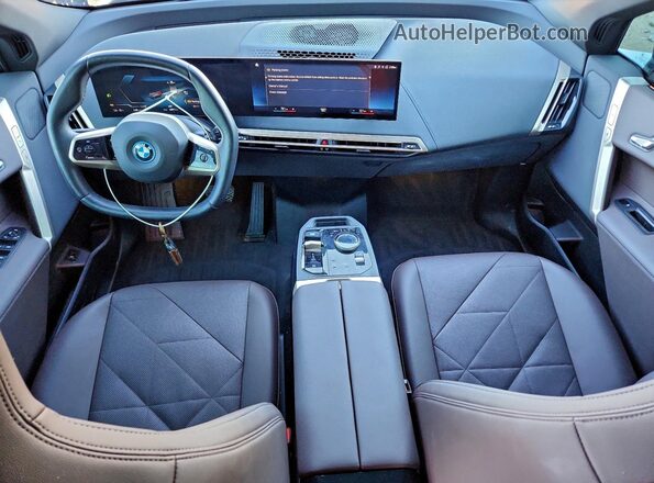 WB523CF05PCL75847 2023 BMW IX Black Dashboard view