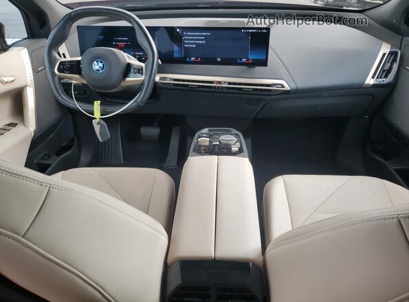 WB523CF05PCM90920 2023 BMW IX Red Առջևի վահանակի տեսք