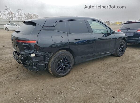 WB523CF08RCN94515 2024 BMW IX Black 