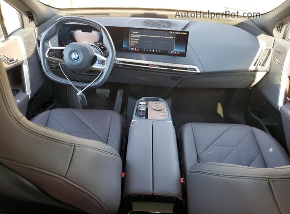 WB523CF08RCP20730 2024 BMW IX Black 