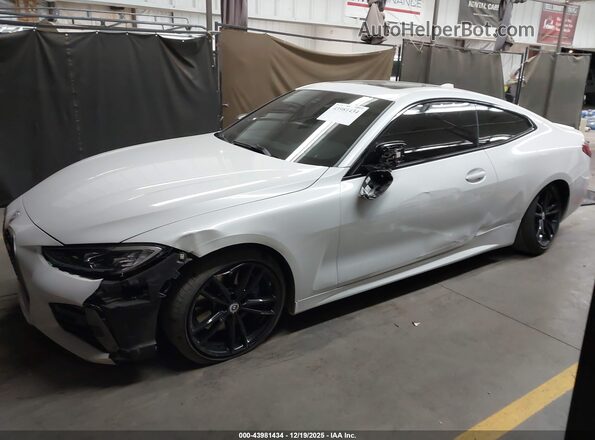 WBA13AR06PCL67995 2023 BMW M4 White სალონის 360-გრადუსიანი ხედი