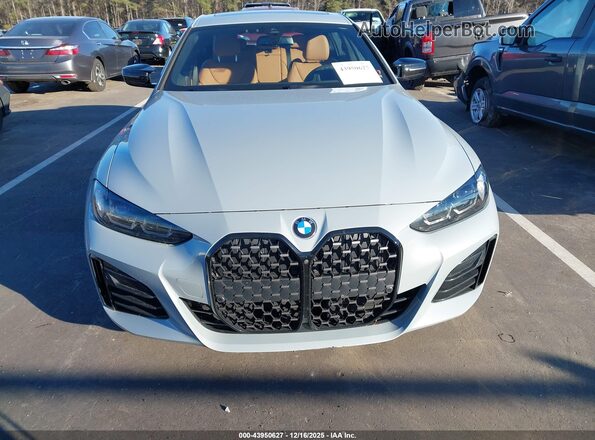 WBA13AW07NFN20223 2022 BMW OTHER Gray Вид задньої частини салону