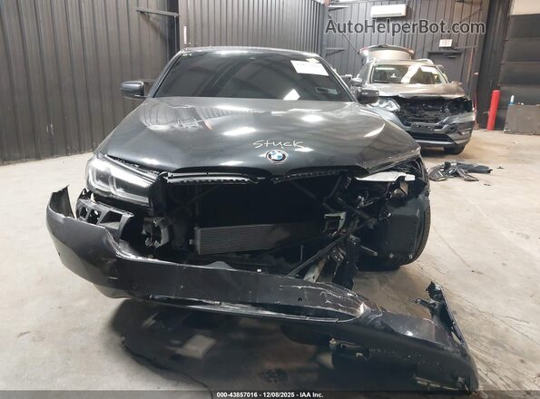 WBA13BJ02NWX84740 2022 BMW 5 SERIES Gray Սարքավորումների վահանակի տեսք