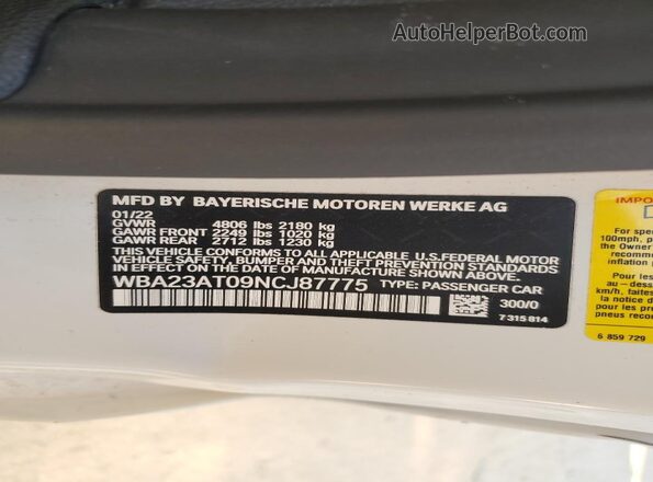 WBA23AT09NCJ87775 2022 BMW 4 SERIES White Vista del compartimento del motor