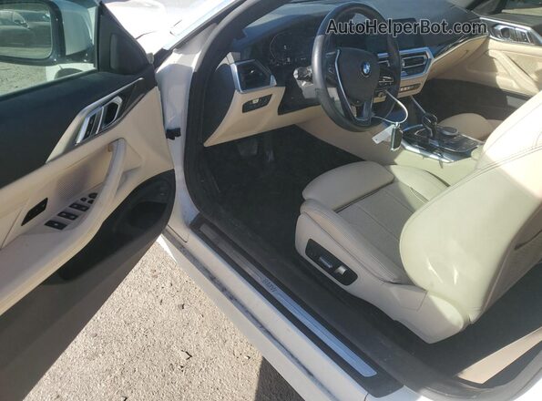 WBA23AT09NCJ87775 2022 BMW 4 SERIES White Vista del salpicadero