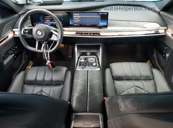 WBA23EH06PCM12267 2023 BMW 7 SERIES Silver 