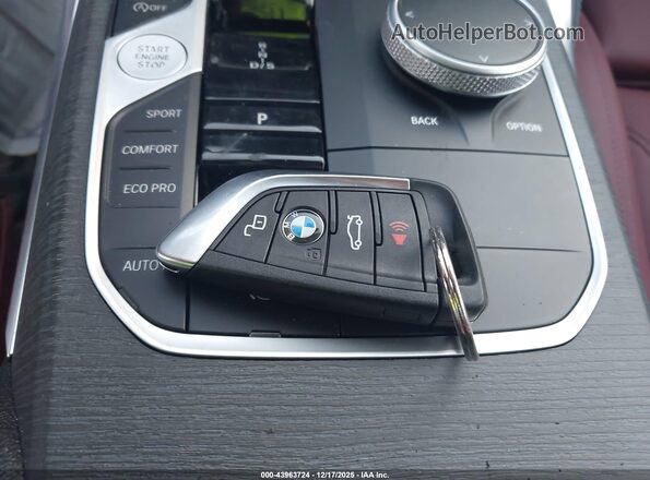 WBA23FB04SFU11060 2025 BMW 7 SERIES Gray Dashboard view