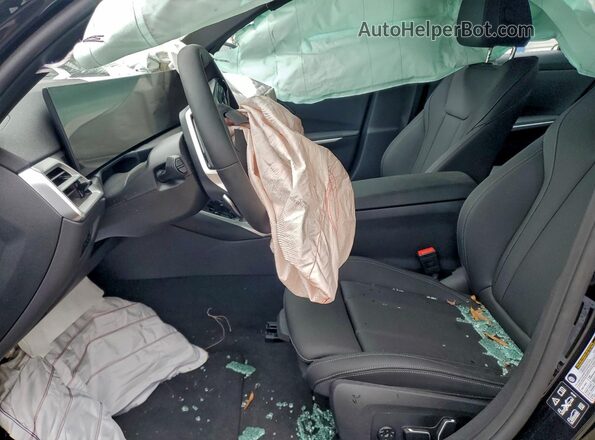 WBA23LA04SFV36608 2025 BMW 3 SERIES Black Вид салону спереду