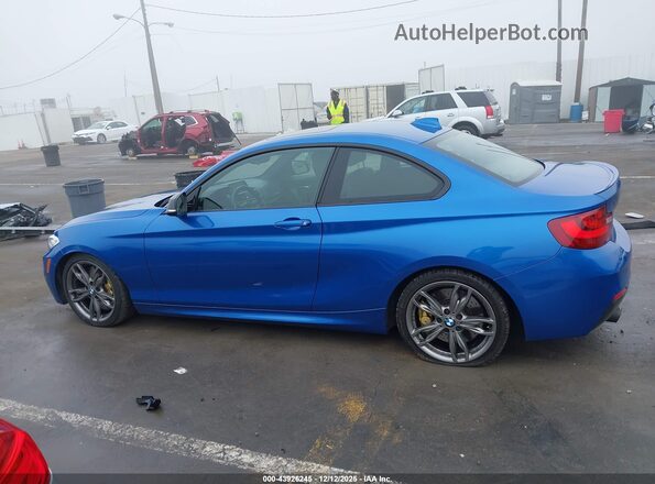 WBA2G1C58HV638834 2017 BMW M2 Blue 360 interior view