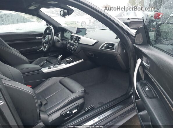 WBA2J7C07M7H87973 2021 BMW M2 Gray Widok wnętrza z przodu