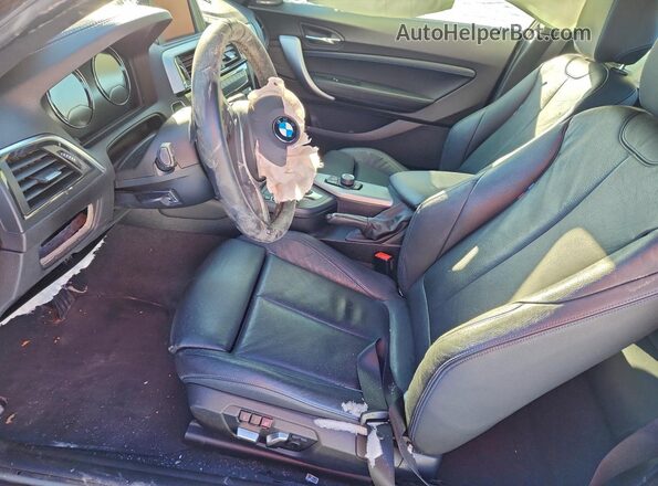 WBA2J7C52JVD60980 2018 BMW M2 Gray Front interior view