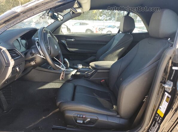 WBA2K1C05L7F99459 2020 BMW 2 SERIES Black წინა სალონის ხედი