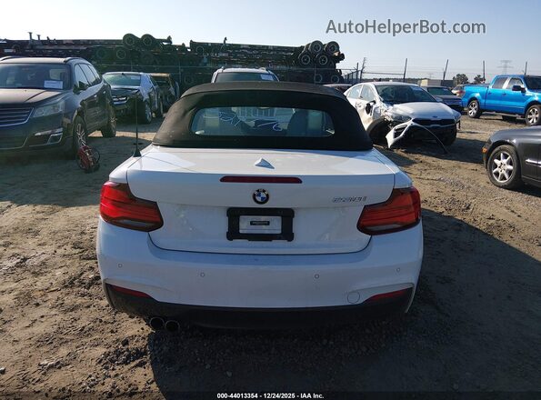 WBA2M7C01M7J21776 2021 BMW 2 SERIES White 