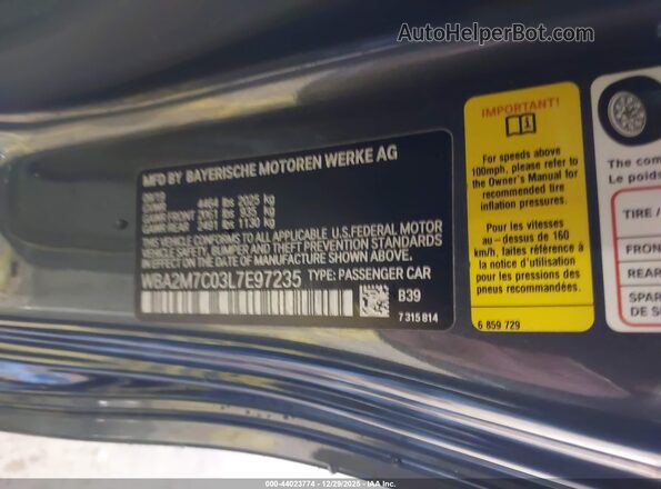WBA2M7C03L7E97235 2020 BMW 2 SERIES Black Вид підкапотного простору