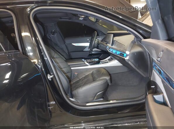 WBA33EH07RCT01847 2024 BMW 7 SERIES Black 