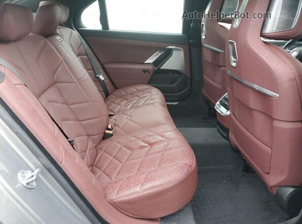 WBA33EJ04SCT34563 2025 BMW 7 SERIES Gray 