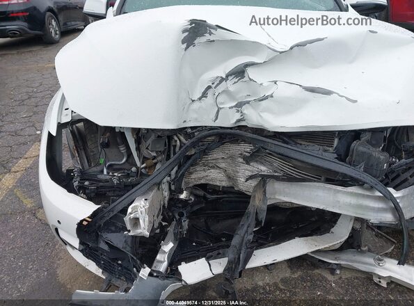 WBA3R1C50GK529976 2016 BMW 7 SERIES White 