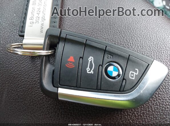WBA43AT06PCL26031 2023 BMW 4 SERIES Green Vista del salpicadero