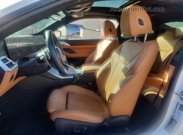 WBA43DA02SCU06486 2025 BMW 4 SERIES White Vista interior delantera