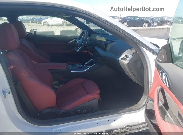 WBA43DA07TCV89546 2026 BMW 4 SERIES White Front interior view