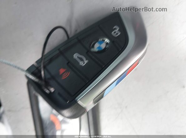 WBA43DA0XTCW62991 2026 BMW 4 SERIES Красный Вид панели приборов