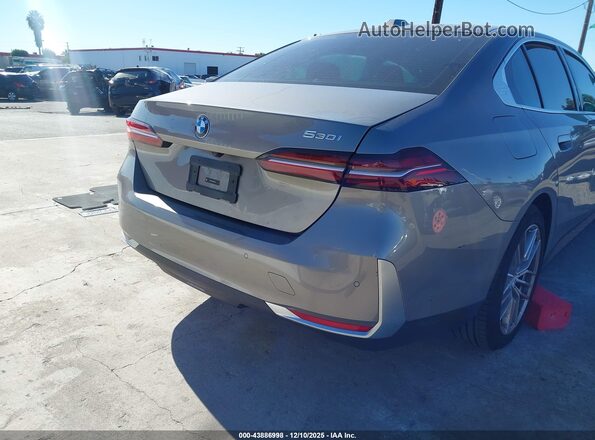 WBA43FJ03RCR94470 2024 BMW 5 SERIES Gray Задня права чверть