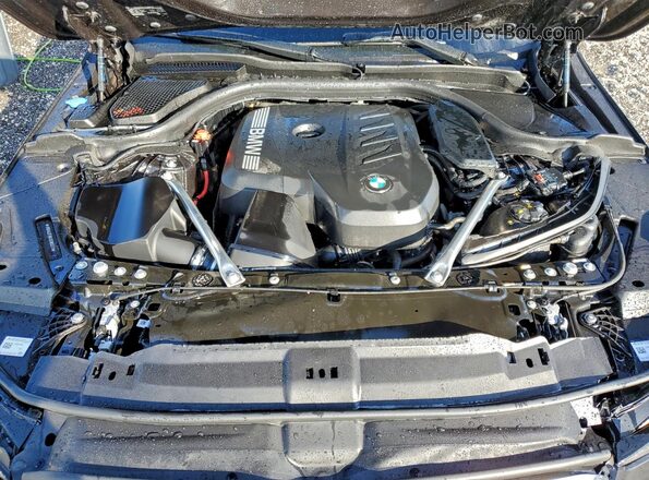 WBA43FJ04SCU03231 2025 BMW 5 SERIES Gray Vista interior trasera