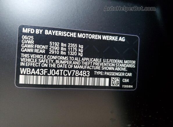 WBA43FJ04TCV78483 2026 BMW 5 SERIES Black Vista del compartimento del motor