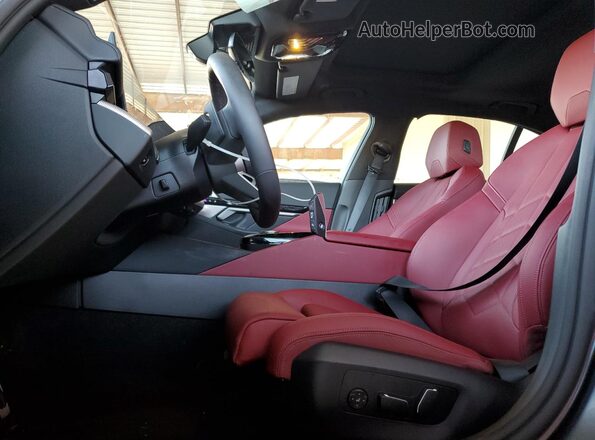 WBA43FJ04TCV78483 2026 BMW 5 SERIES Black Vista interior delantera