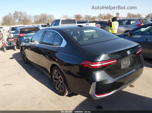 WBA43FJ05TCV59750 2026 BMW 5 SERIES Черный Задняя левая четверть