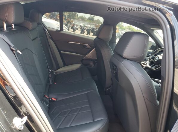 WBA43FJ0XSCU18669 2025 BMW 5 SERIES Black Հետևի նստատեղերի տեսք