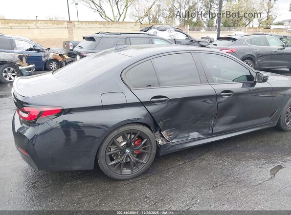 WBA53BH0XPWY18675 2023 BMW 5 SERIES Черный Вид спереди