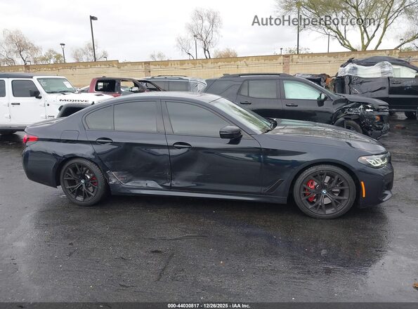 WBA53BH0XPWY18675 2023 BMW 5 SERIES Черный Вид задней части салона
