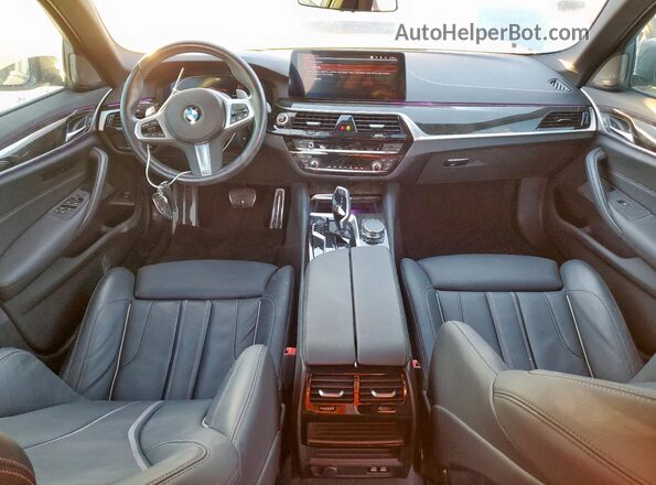 WBA53BJ04PCN07819 2023 BMW 5 SERIES Gray Dashboard view