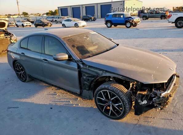 WBA53BJ04PCN07819 2023 BMW 5 SERIES Gray Front right