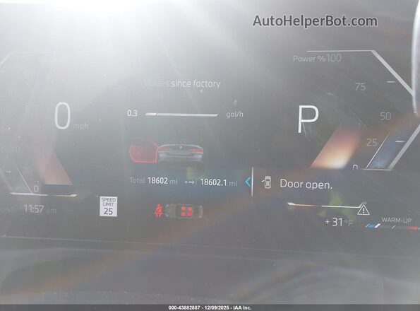WBA53DB02SCT40525 2025 BMW 4 SERIES Gray Вид задніх сидінь