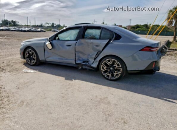 WBA53FJ05RCN83415 2024 BMW 5 SERIES Серый Задняя левая четверть