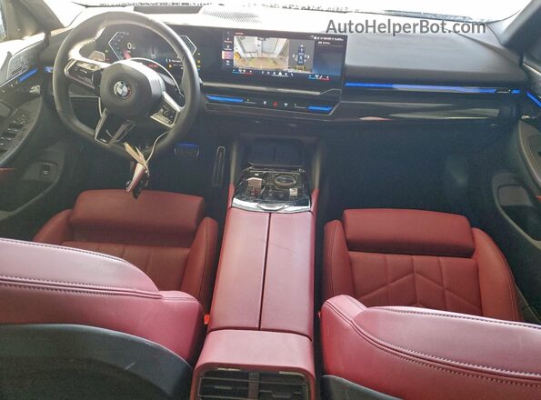 WBA53FJ05RCR20522 2024 BMW 5 SERIES Black Вид панелі приладів