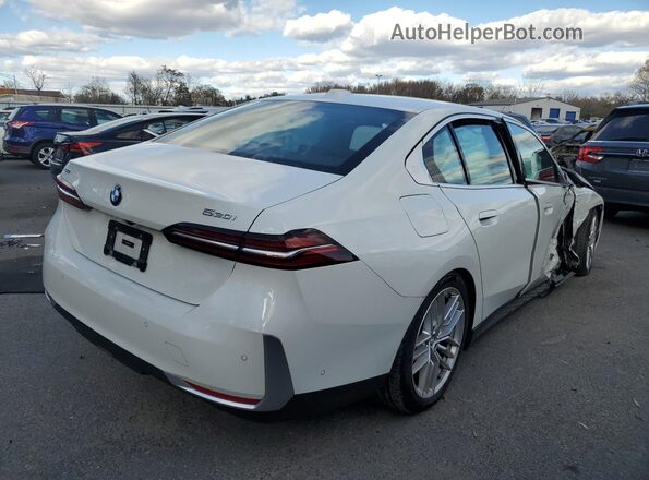WBA53FJ09RCP70902 2024 BMW 5 SERIES Белый Задняя правая четверть