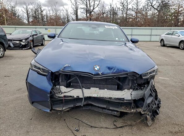 WBA53FJ09RCR06624 2024 BMW 5 SERIES Синий Вид спереди