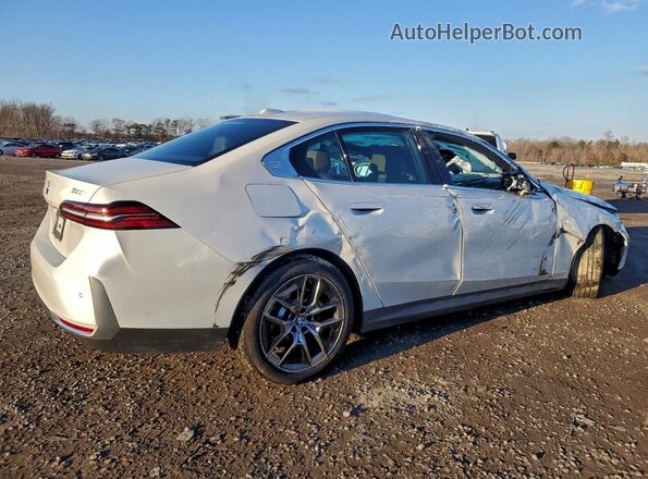 WBA53FJ09TCW07271 2026 BMW 5 SERIES White Trasero derecho