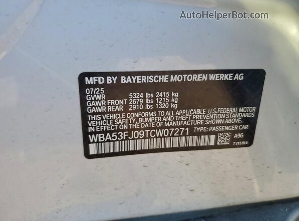 WBA53FJ09TCW07271 2026 BMW 5 SERIES White Vista del compartimento del motor
