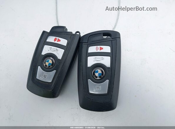 WBA5A5C53GG349174 2016 BMW 5 SERIES Black Вид панелі приладів