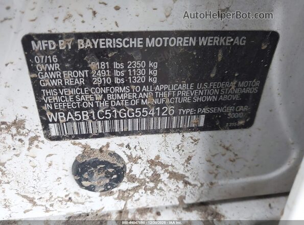 WBA5B1C51GG554126 2016 BMW 5 SERIES White Vista del compartimento del motor