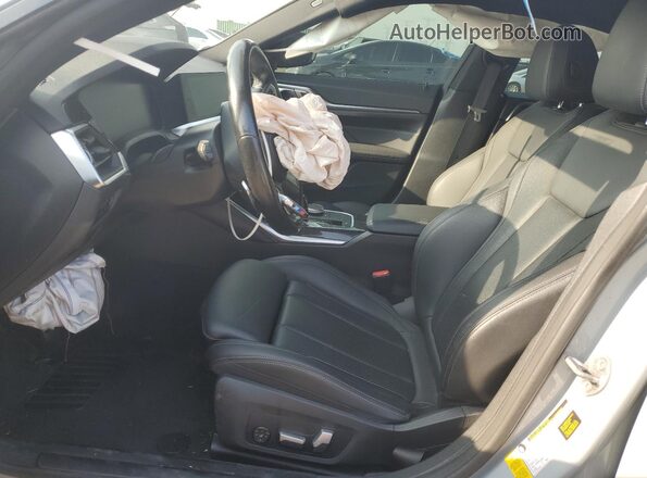 WBA63AV04NFM24167 2022 BMW 4 SERIES Gray წინა სალონის ხედი
