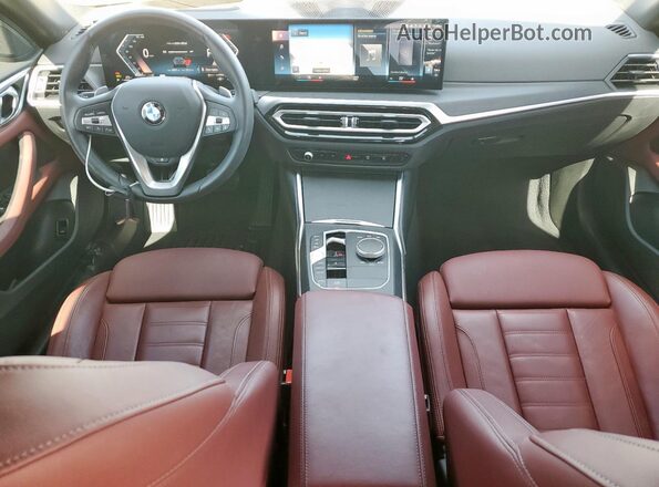 WBA63AV04RFT51355 2024 BMW 4 SERIES Gray Вид панелі приладів