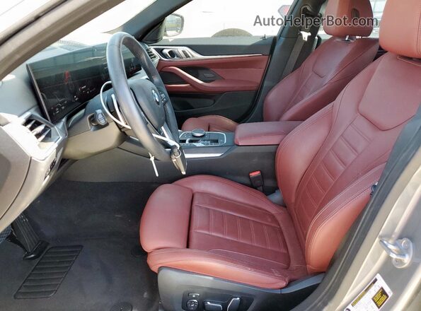 WBA63AV04RFT51355 2024 BMW 4 SERIES Gray Вид салону спереду
