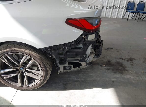 WBA63AV05NFM68694 2022 BMW 4 SERIES White Front view