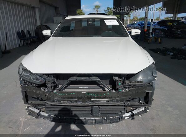 WBA63AV05NFM68694 2022 BMW 4 SERIES White Rear interior view