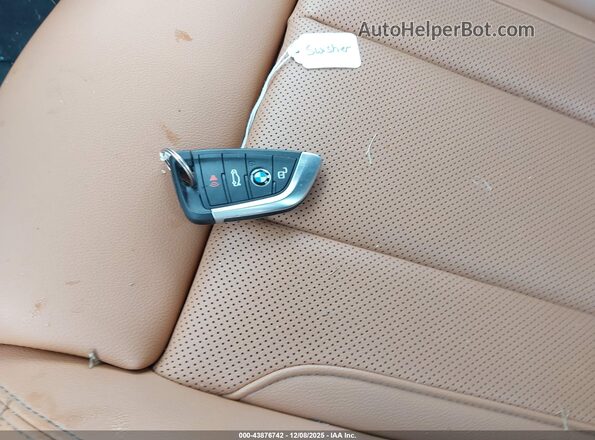 WBA63AV05NFN02925 2022 BMW 4 SERIES White Widok deski rozdzielczej